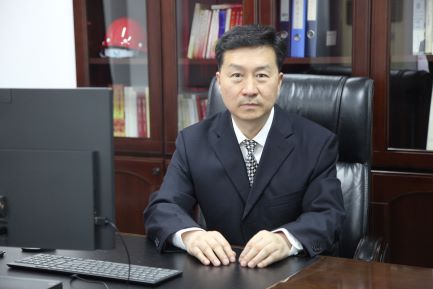 薛磊